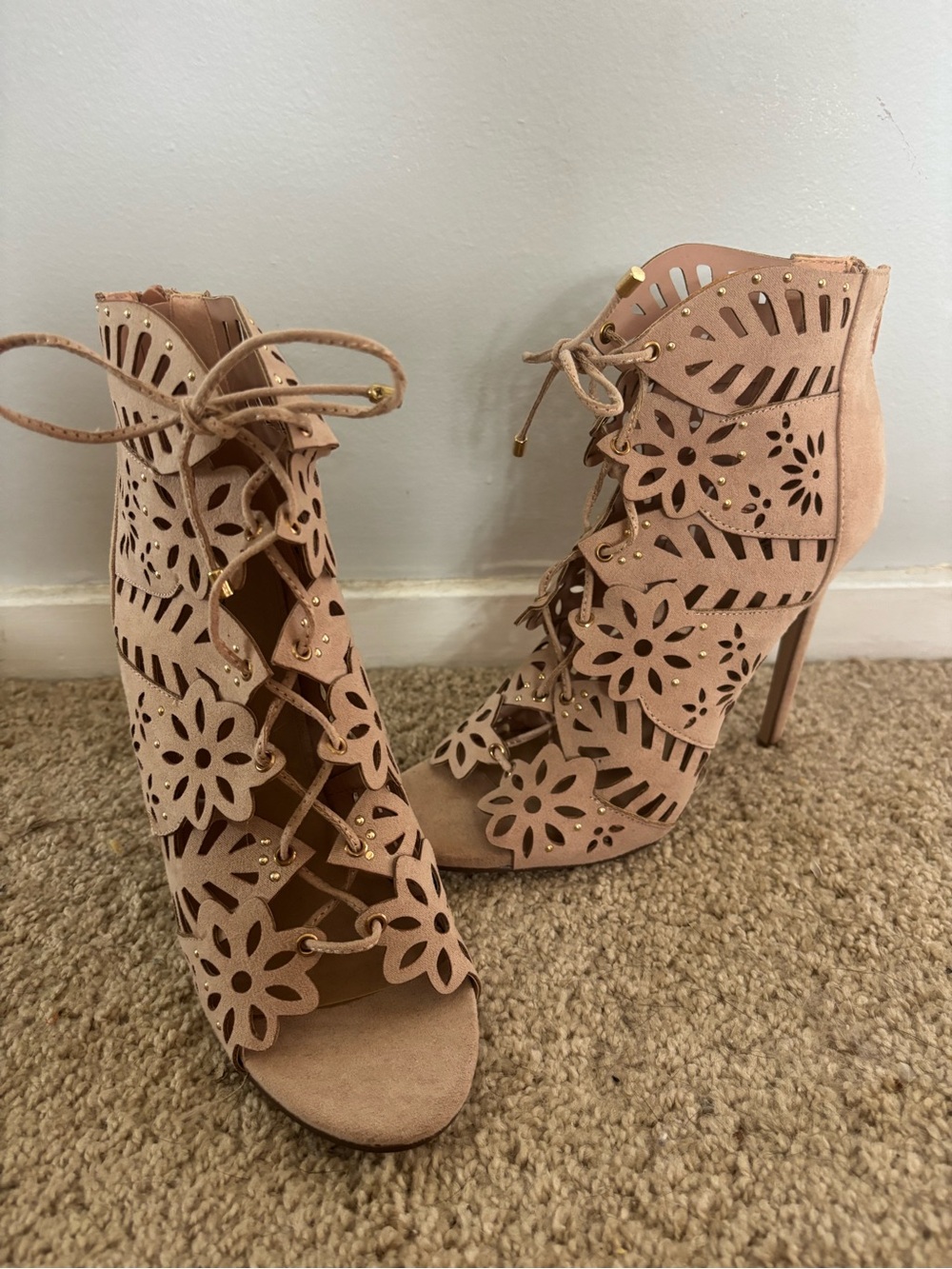 New Lace-Up Floral Cutout High Heel Sandals - Blush size 7.5